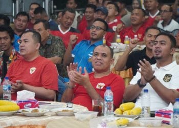 Ratusan Masyarakat Antusias Nonton Bareng Bersama Pj Bupati Langkat 
