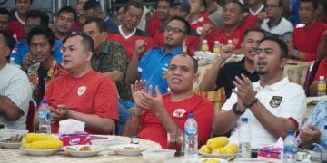 Ratusan Masyarakat Antusias Nonton Bareng Bersama Pj Bupati Langkat 