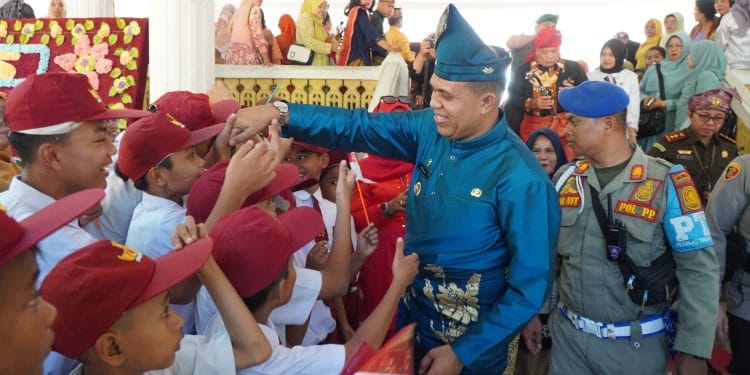 Pimpin Upacara Hardiknas, Pj Bupati Langkat titipkan Pesan Khusus ke Guru se Kabupaten Langkat