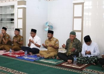 Komitmen Dukung Pengembangan Rumah Ibadah, Wali Kota Binjai Serahkan Bantuan Hibah Untuk Musholla Al-Hafiz