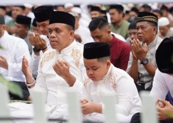 Ikuti Shalat Idul Adha di Stabat, Pj. Bupati Langkat Sebar Hewan Qurban ASN 2024