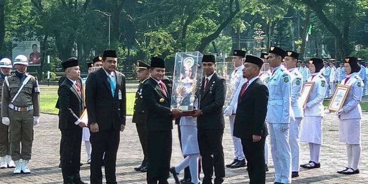 Binjai Timur Terima Tunggul Kecamatan Terbaik Tingkat Provinsi Sumatera Utara