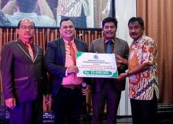 Komitmen Dukung Pembangunan Rumah Ibadah, Pemko Binjai Serahkan Bantuan Hibah