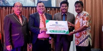 Komitmen Dukung Pembangunan Rumah Ibadah, Pemko Binjai Serahkan Bantuan Hibah