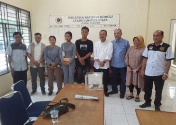 PWI Salurkan Bantuan Kepada Wartawan Korban Kekerasan di Sumut