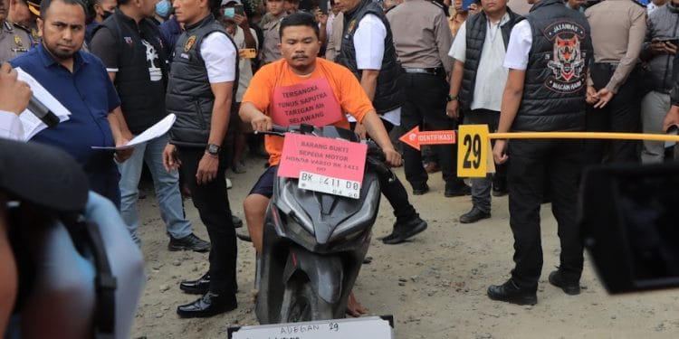 Beginilah Aksi Para Pelaku Saat Membakar Rumah Wartawan