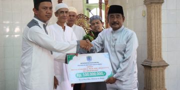 Pemko Binjai Serahkan Bantuan Dana Hibah Untuk BKM Al-Muhajirin