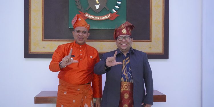 Pj. Bupati Langkat Dapat Apresiasi dari Ombudsman RI: Inovasi “Bubur Pedas” Pacu Peningkatan Pelayanan Publik