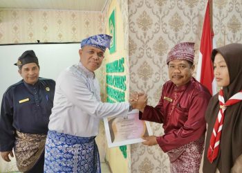 Pj. Bupati Langkat Faisal Hasrimy Beri Penghargaan kepada Peserta KSM dan MYRES: Prestasi Anak Muda Langkat Harumkan Nama Daerah