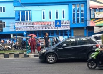 Pelajar SD Methodist Ditabrak Becak Saat Nyeberang Depan Sekolah