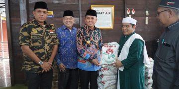 Pj Gubsu dan Pj Bupati Langkat Ziarah ke Makam Syekh Abdul Wahab Rokan: Bawa Bantuan untuk Masyarakat