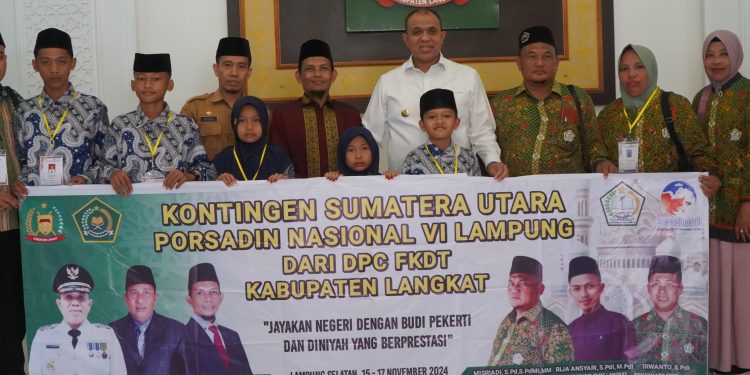 Pj Bupati Langkat Lepas Kontingen PORSADIN VI, Siap Harumkan Nama Sumut di Tingkat Nasional