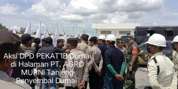 DPD Pekat IB Menggelar Aksi Demo Didepan PT. Agro Murni Terkait Dugaan Pakai BBM Subsidi