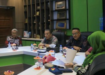 Sekda Kota Binjai Hadiri Penganugerahan Hasil Penilaian Kepatuhan Penyelenggaraan Pelayanan Publik Tahun 2024 Secara Virtual