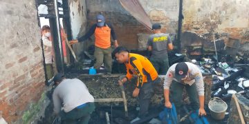 Kobaran Api Lahap Habis Gedung Perpustakaan SD Negeri 025282 di Binjai Utara