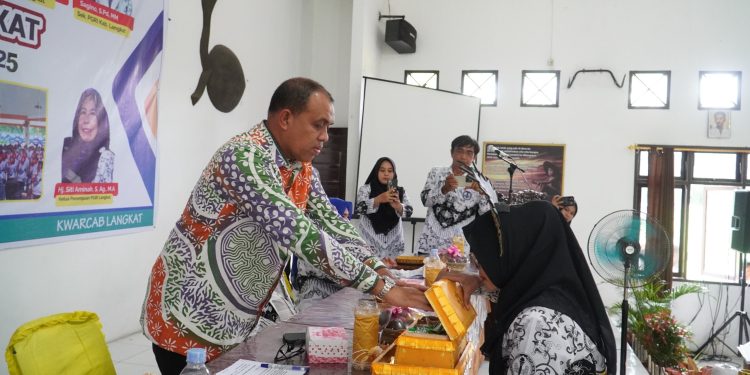 Pj Bupati Langkat Buka Kemah Bakti Perempuan PGRI: Dorong Langkat Pintar Menuju Indonesia Emas 2045