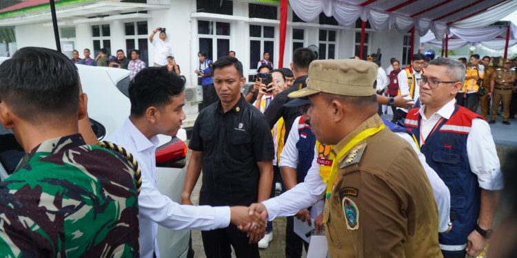 Wapres Gibran Tinjau Gerbang Tol Tanjung Pura Didampingi Pj. Bupati Langkat: Pastikan Kelancaran Nataru