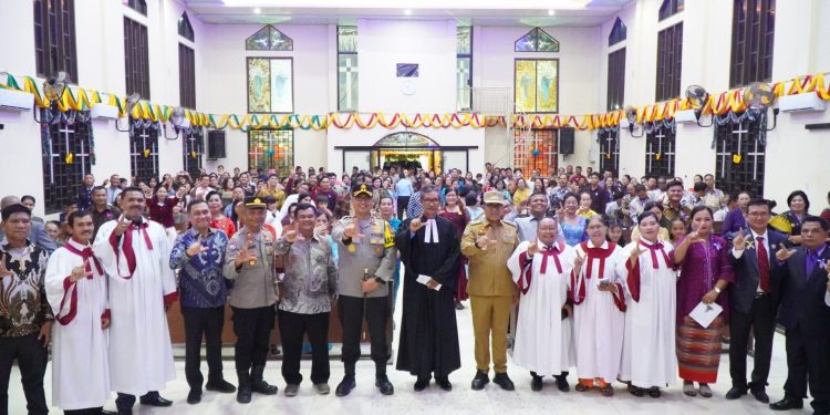 Pj. Bupati Langkat bersama Kapolres Tinjau Gereja di Stabat, Pastikan Malam Ibadah Natal Aman