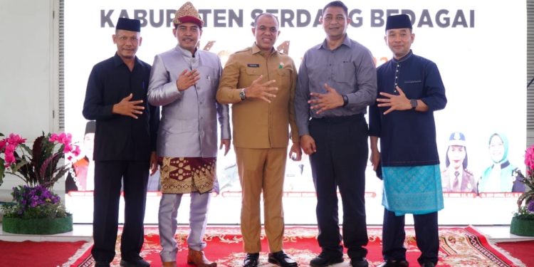 Pj Bupati Langkat Hadiri HUT Sergai ke-21: Semangat Kolaborasi untuk Kemajuan Bersama