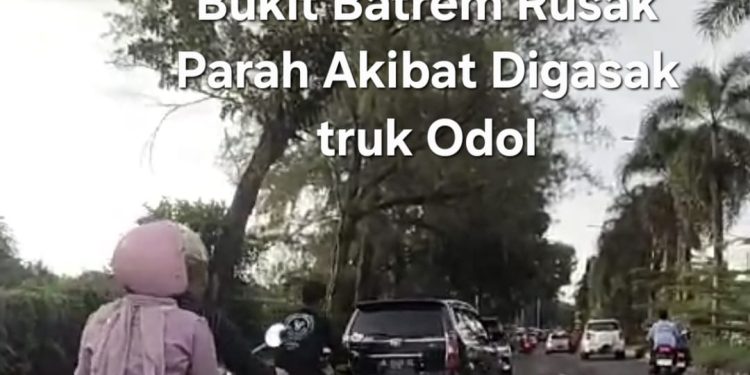 Retribusi Dipungut Jl. Lintas Bundaran Meriam – Bagan Besar Babak Belur Dihajar Truk Odol