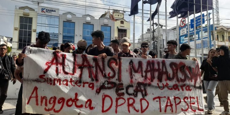 Aliansi Mahasiswa Sumut Minta Partai Nasdem Pecat ESS