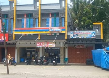 Aksi Pencuri Sepeda Motor Karyawan Indomaret Terekam CCTV