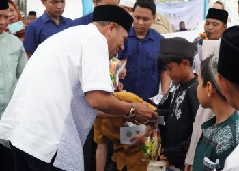 Bupati Langkat Ondim Sambut Wagub Surya pada Safari Ramadan Pemprovsu, Salurkan Bantuan untuk Masyarakat