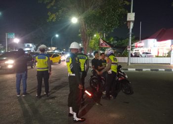 Jaga Ketertiban di Bulan Ramadhan, Personel Denpom 1/5 dan Satlantas Polrestabes Medan Gelar Penertiban Pelanggaran Lalin