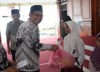 Berkah Ramadan, PGRI Kota Binjai Berbagi Paket Sembako