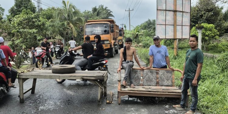 Jalan Rusak di Selesai Diusulkan Untuk Diaspal Tahun Ini