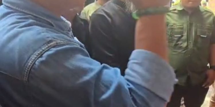 Aksi Demo AMN Berlanjut Mendesak Walikota Cabut Izin PT. OSM dan PT.ESM 