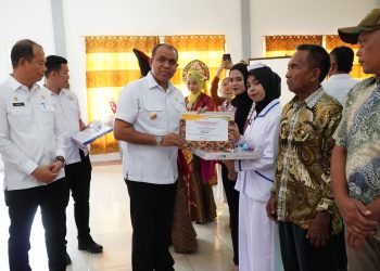 Hadiri Capping Day Akbid Langkat, Pj. Bupati Faisal Hasrimy: Layani Masyarakat dengan Senyuman