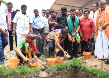 Wujud Nyata Keharmonisan, Wali Kota Binjai Letakkan Batu Pertama Renovasi Kuil Shri Shivan