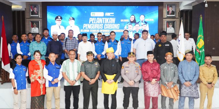 Bupati Langkat Dorong Transformasi Digital Lewat Pelantikan Relawan TIK 2025–2029