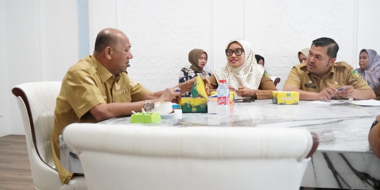 Bupati Langkat Dukung Program Satu Desa Satu Sarjana dari Akbid Langkat