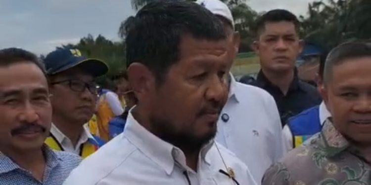 Komisi V DPR RI Bersama Gubernur Riau Tinjau Jalan Tol Bahas Percepatan Infrastruktur Jalan Parit Kitang Dan Banjir
