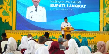 Bupati Syah Afandin Salurkan Rp417 Juta Dana Baznas untuk Mustahik Langkat