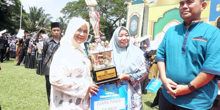Wabup Tiorita Tutup MTQ 58 Langkat di Sawit Seberang, PT LNK Raih Juara Umum