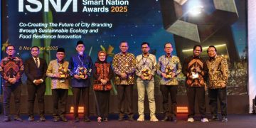 Pemkab Langkat Raih Penghargaan Spesial Indonesia Smart Nation Award 2025