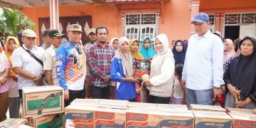 Bupati Langkat Pastikan Kehadiran Pemerintah, Salurkan Bantuan ke Warga Salahaji Pematang Jaya