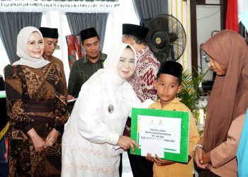 Bupati Langkat Salurkan ZIS Baznas 2026, Siswa Dan Guru Ngaji Terdampak Banjir Terima Bantuan