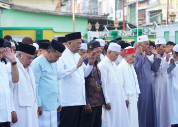 Sholat Ied 1447H, Bupati Syah Afandin, Wabup Tiorita dan Sekda Amril Menyapa Tiga Wilayah