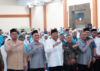 Gubsu Bobby dan Bupati Syah Afandin Lepas Kloter 2 Haji Langkat ke Tanah Suci Mekah