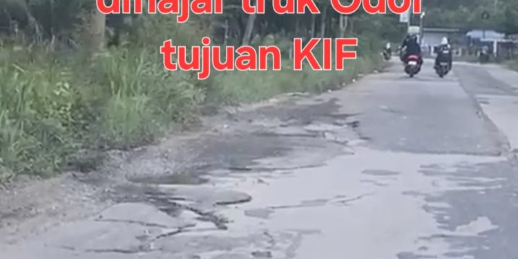 Jl. Arifin Ahmad Tanjung Palas-Mundam Babak Belur Dilintasi Truk Odol Dibiarkan Tanpa Ada Perbaikan